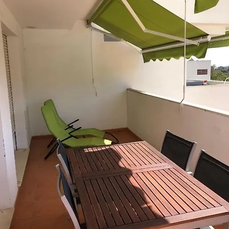 Comfortable And Spacious With Nice Views Деревянный коттедж