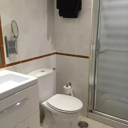 Деревянный коттедж Comfortable And Spacious With Nice Views Бенальмадена