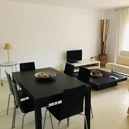 Comfortable And Spacious With Nice Views Деревянный коттедж Бенальмадена